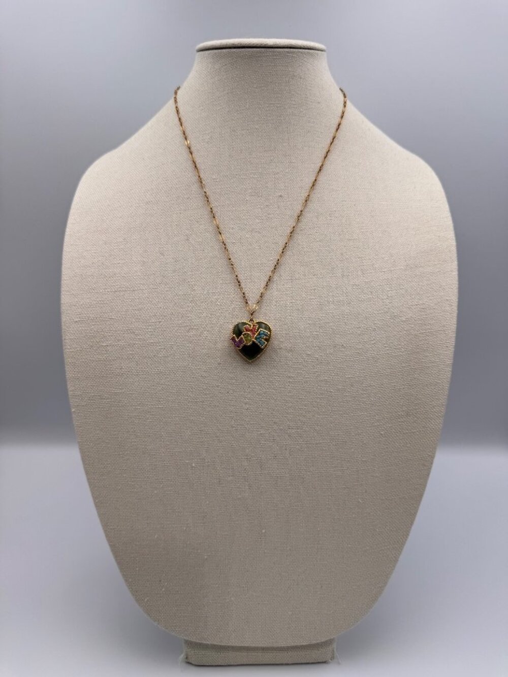 Vintage Signed Swoboda Inc Nephrite Jade Heart Love Pendant Gemstone Necklace